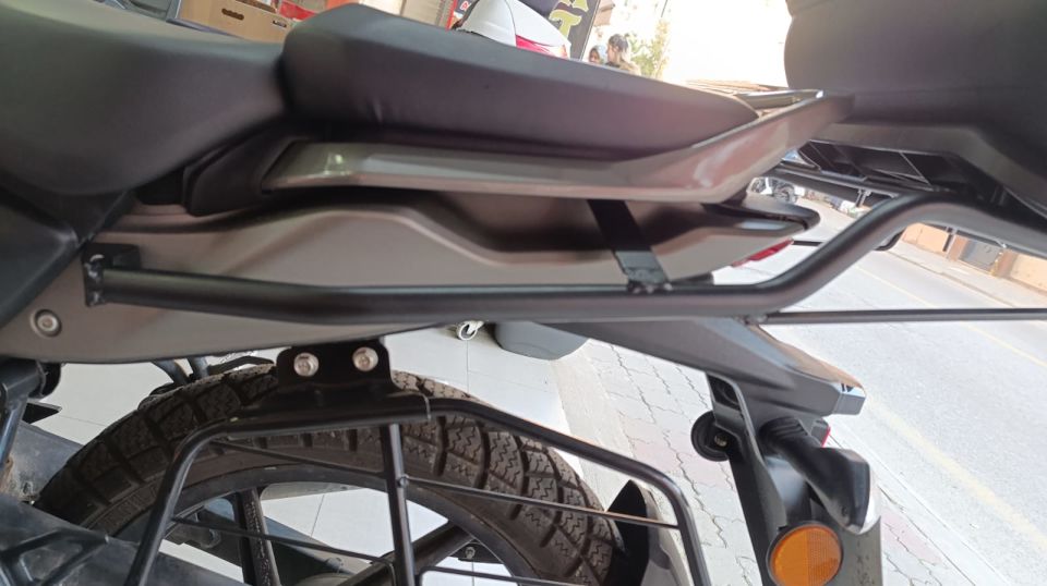 Tvs Raider Çanta Demiri