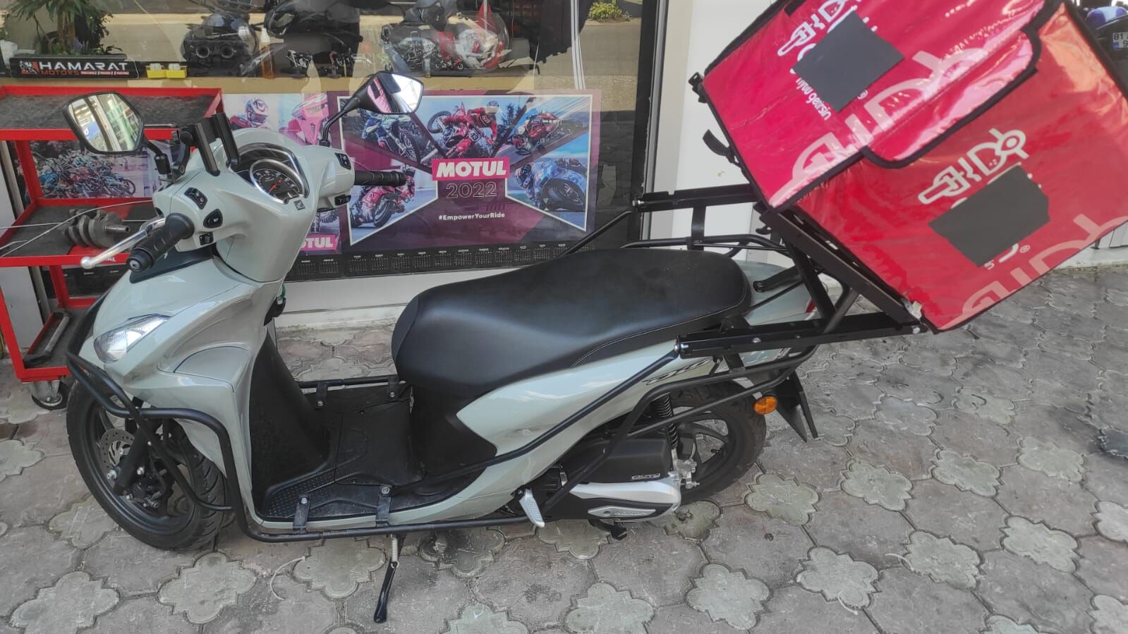 HONDA DİO DAMPERLİ KURYE PAKET ÇANTA DEMİRİ