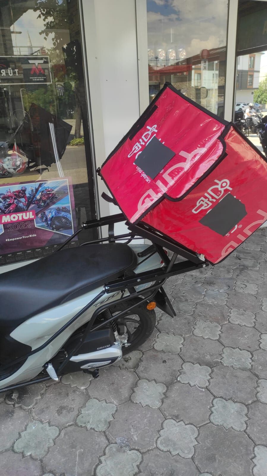 HONDA DİO DAMPERLİ KURYE PAKET ÇANTA DEMİRİ