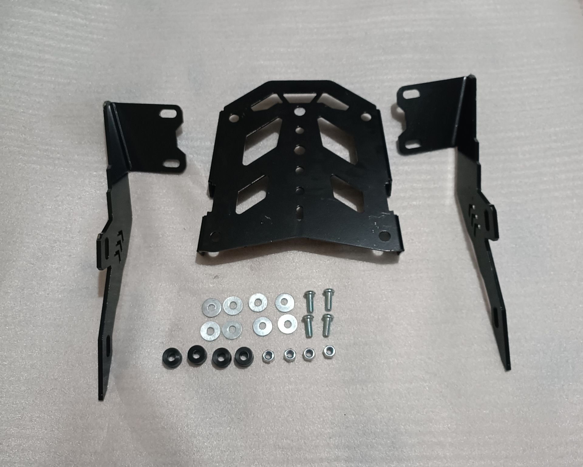 Hero Dash 110 Ve 125 Çanta Demiri