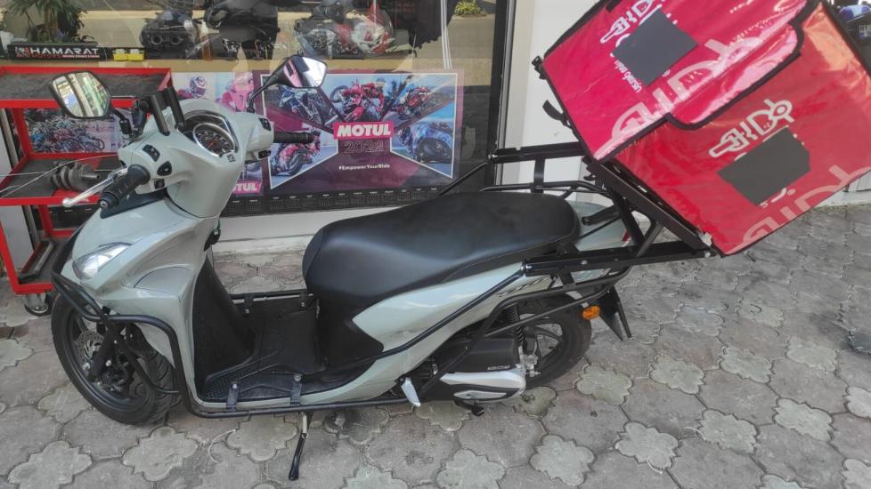 HONDA DİO DAMPERLİ KURYE PAKET ÇANTA DEMİRİ