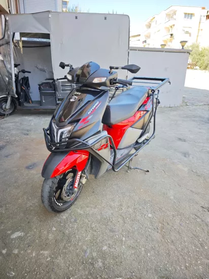 TVS NTORQ KORUMA VE KIZAKLI ÇANTA DEMİRİ