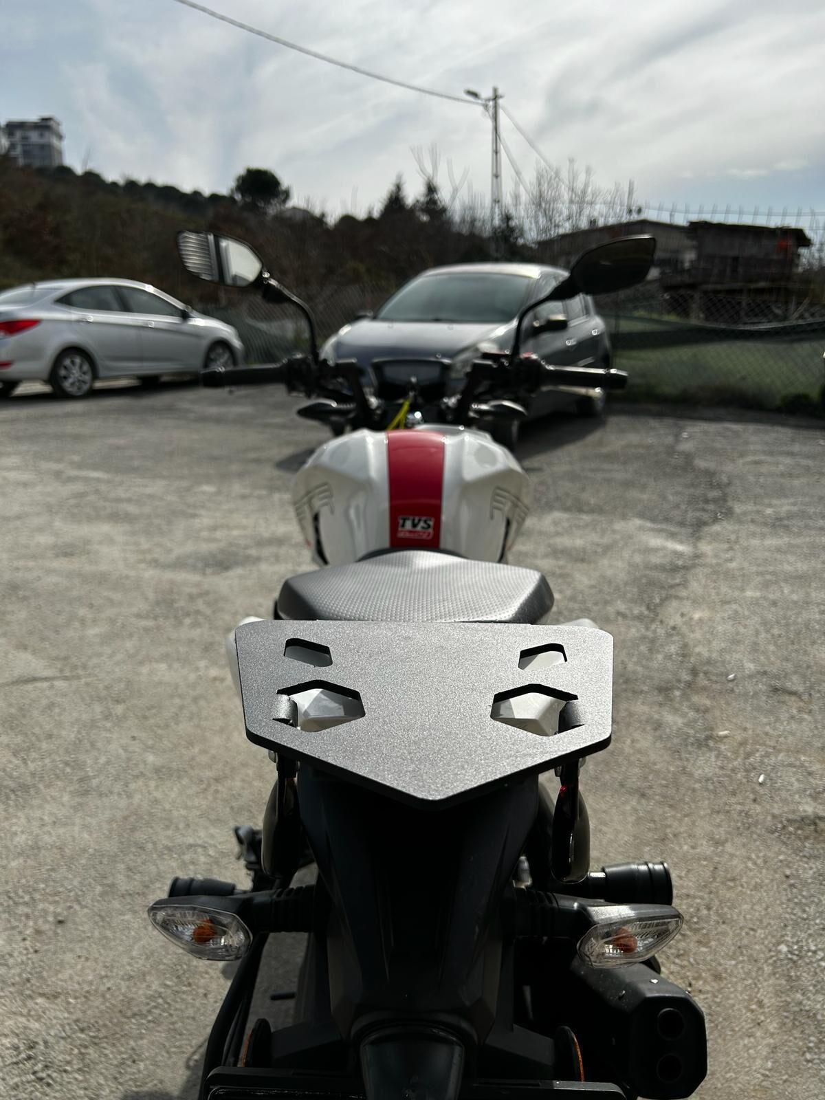 Tvs Apache Rtr 200 Çanta Demiri